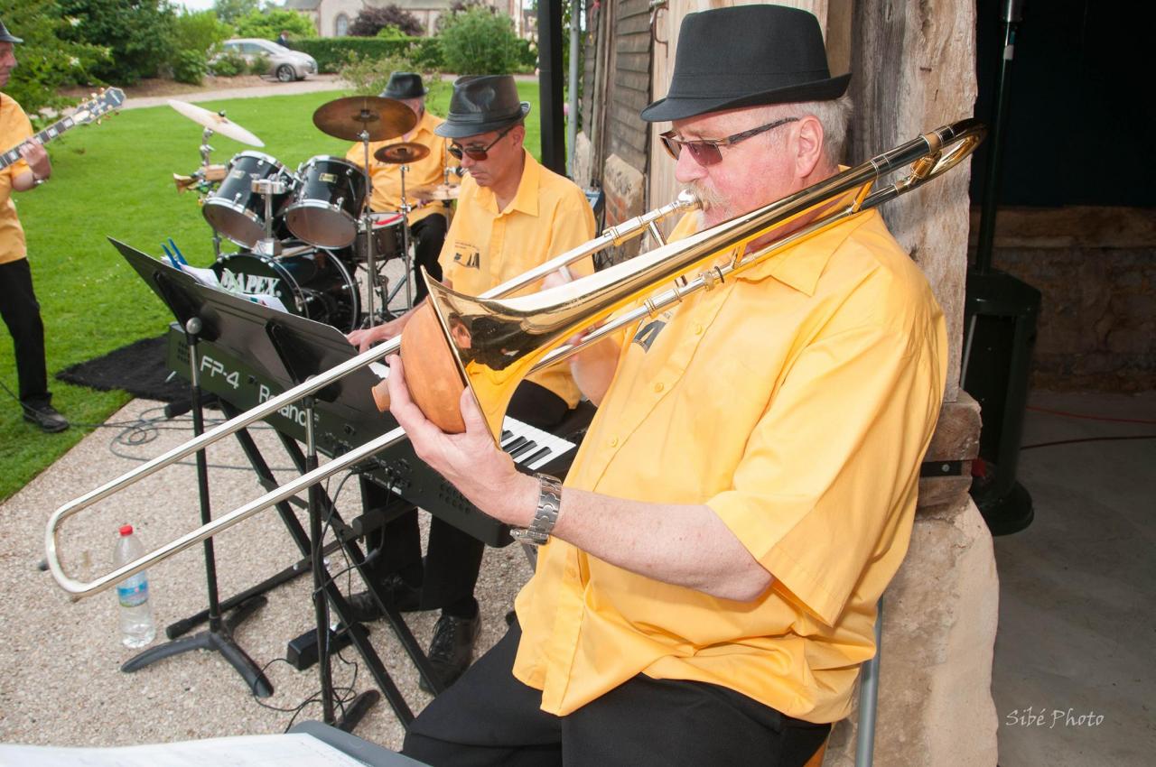 18926593_10211007314877427_260240025_o