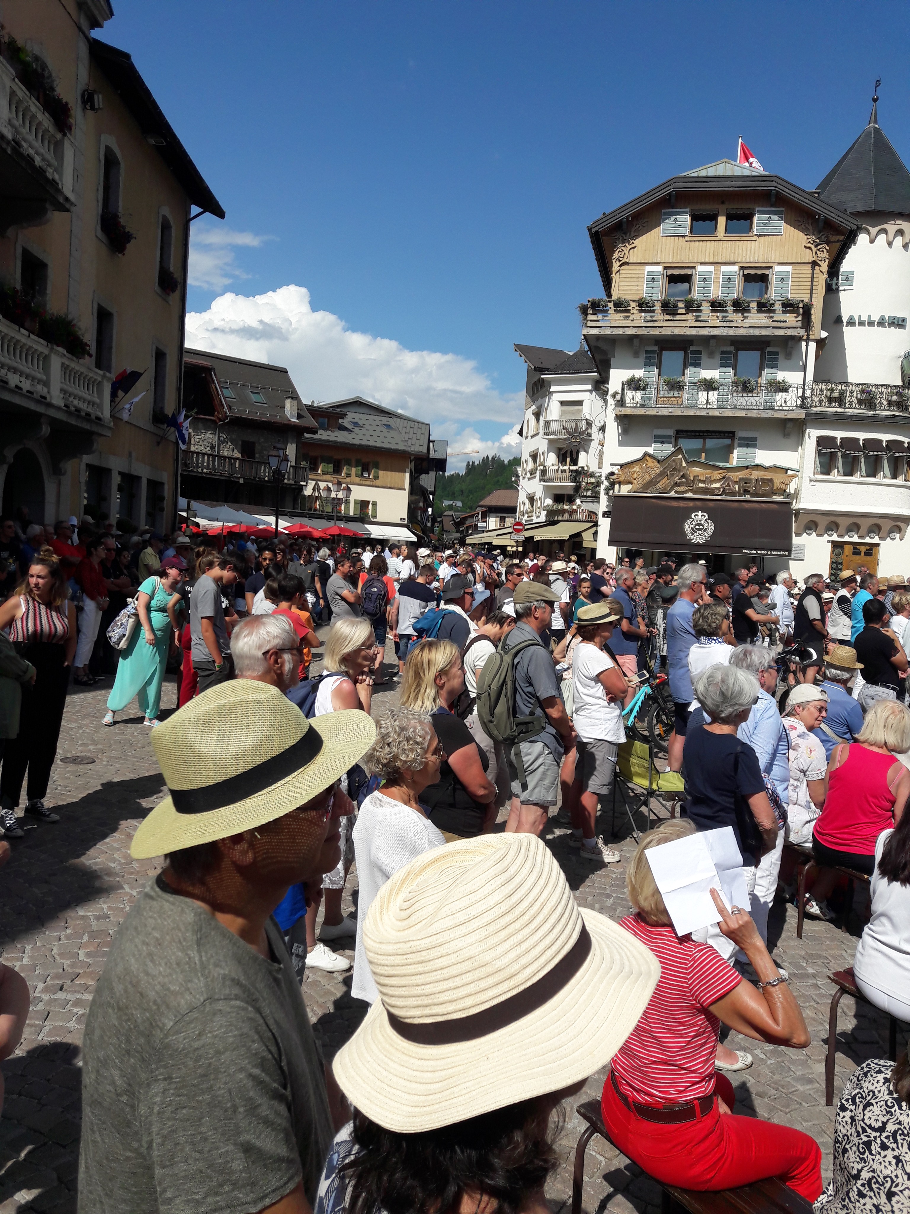 67460659_2665533063465908_944052456113831936_n