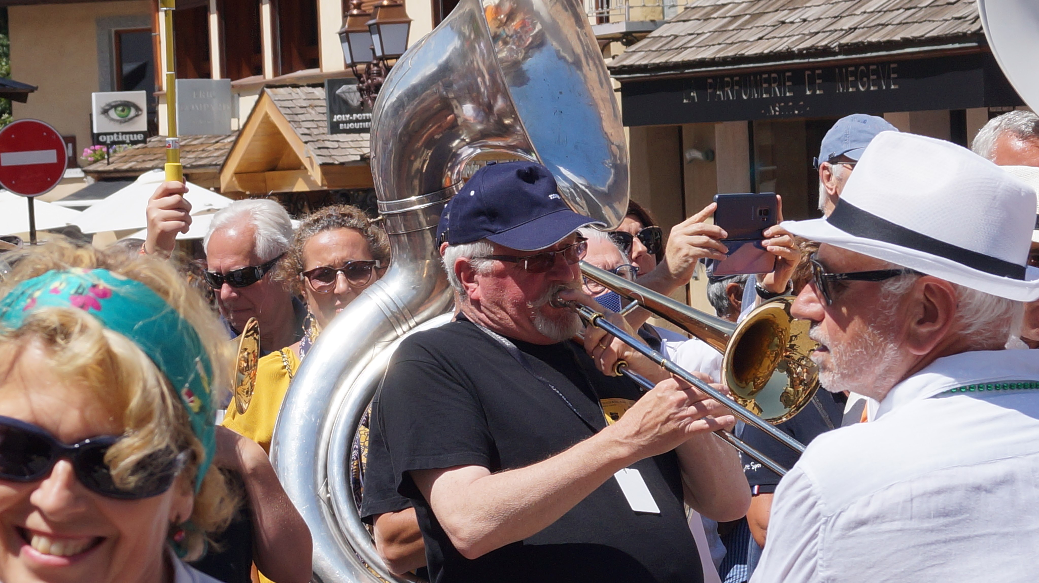 68344635_219373912302999_5163170797170196480_n