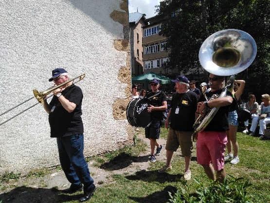 68374149_1104077636469973_3806319250302304256_n